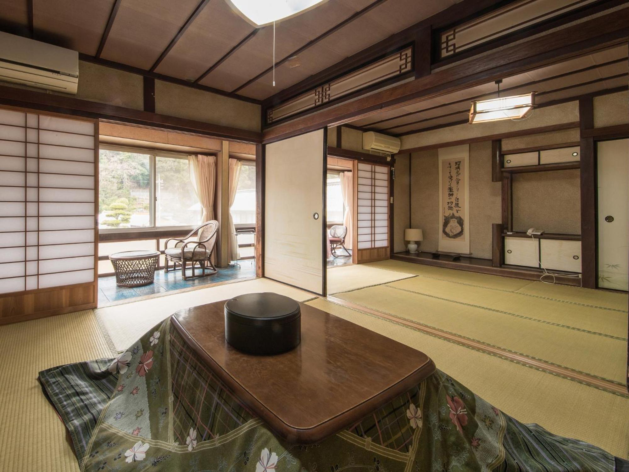 Izumiya Ryokan' Tawarayama Onsen Nagato  Buitenkant foto