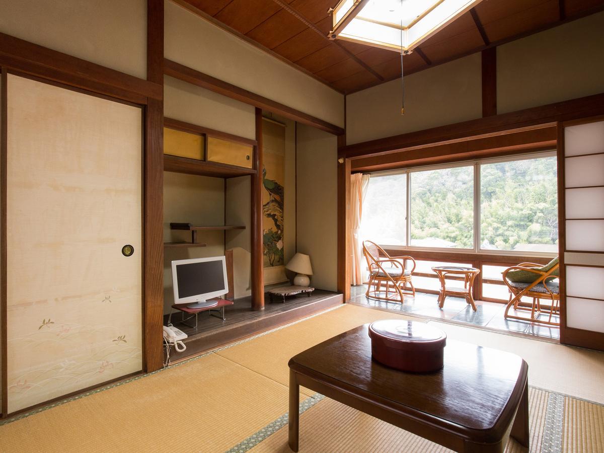 Izumiya Ryokan' Tawarayama Onsen Nagato  Buitenkant foto